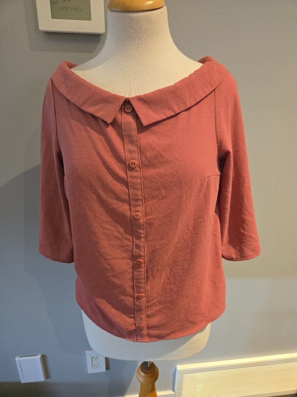 Monteau Los Angeles Portrait Collar Button Front Blouse | Size Small | Rust